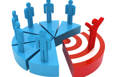 יצירת לידים לעסקים - עוגת נתונים כחולה המחולקת לקטעים, כשדמות אדומה ניצבת על פלח אדום עם סימון מטרה.